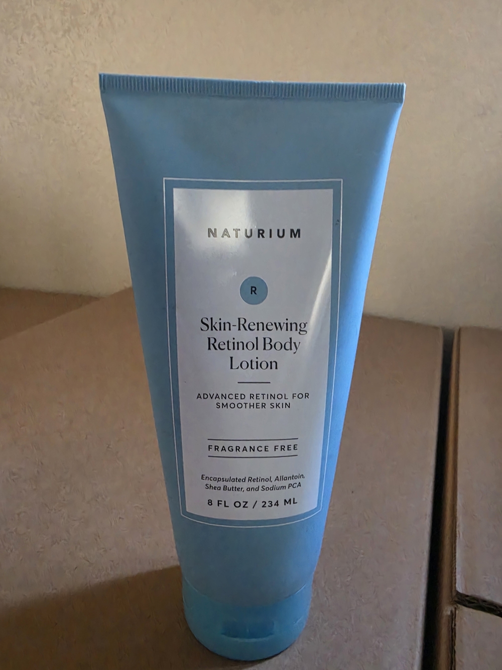 Skin-Renewing Retinol Body Lotion - Blue (Fragrance Free)